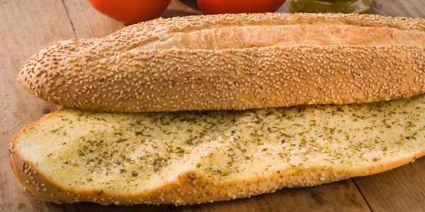 Alex Guarnaschelli's Spicy, Buttery Garlic Bread