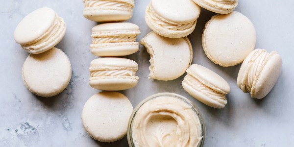 Vanilla Macarons