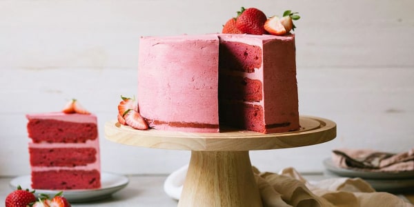 Strawberry Layer Cake 