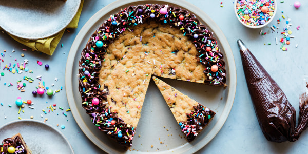 Chocolate Chip Cookie Cake