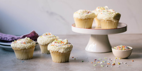 Vanilla Cupcakes with Vanilla Buttercream