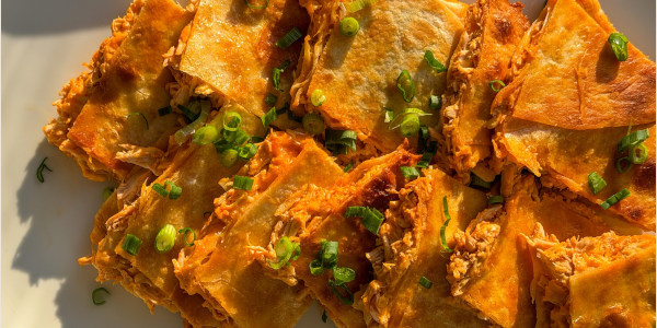 Buffalo Chicken Quesadilla Bake