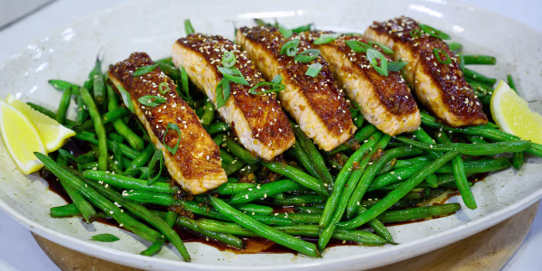 Skillet Salmon and Sesame Green Beans