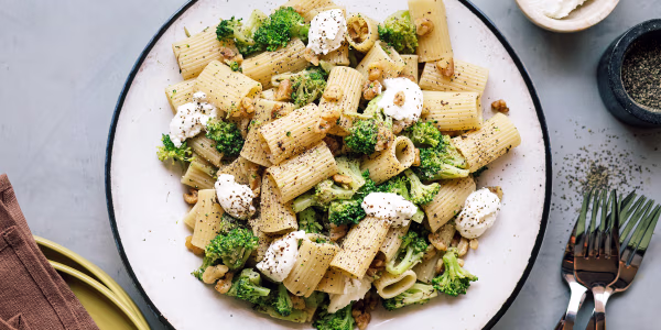 Rigatoni with Broccoli, Walnuts and Ricotta