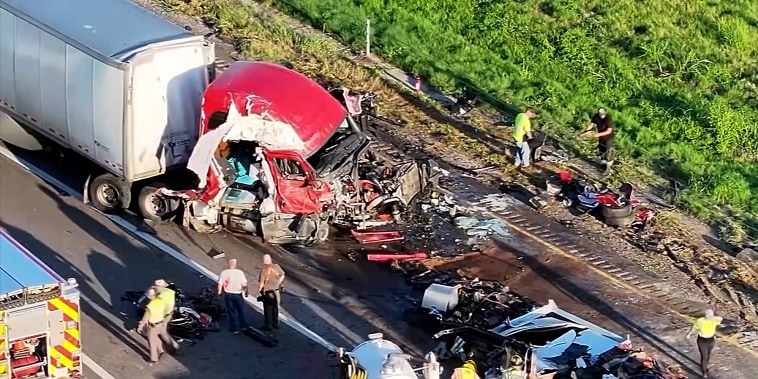 1 hospitalized after fuel tanker crash on Florida highway