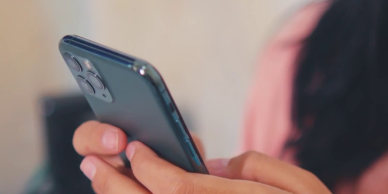 Armed suspects rob Manhattan Pokémon store插图22