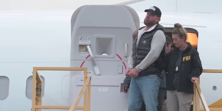 India marks Republic Day with parade of motorcycle stunts插图23