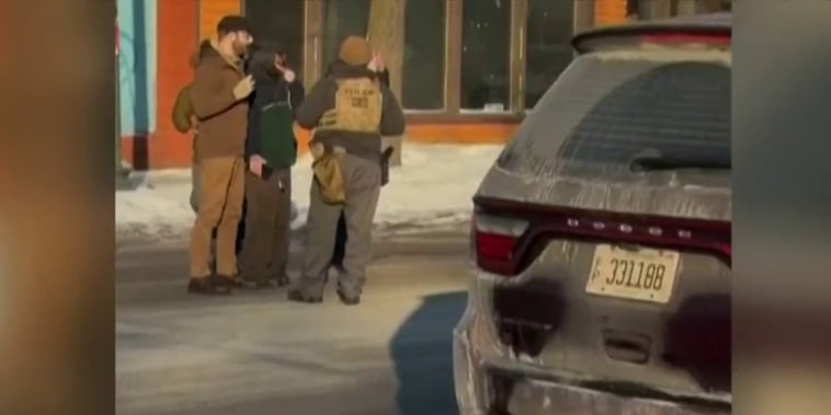 Town hangs on edge of precipice after Sicily landslide插图23 Town hangs on edge of precipice after Sicily landslide插图23