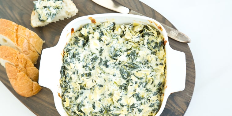 Low-calorie spinach artichoke dip