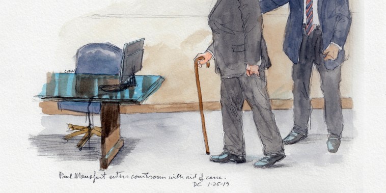 Manafort enters courtroom with the aid of a cane on Jan. 25, 2018.