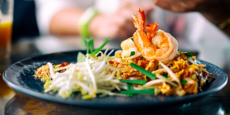 Image: Pad Thai with shrimp and vegetables.