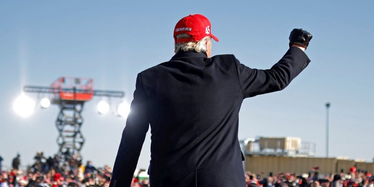 Image: U.S. President Trump campaigns in Iowa