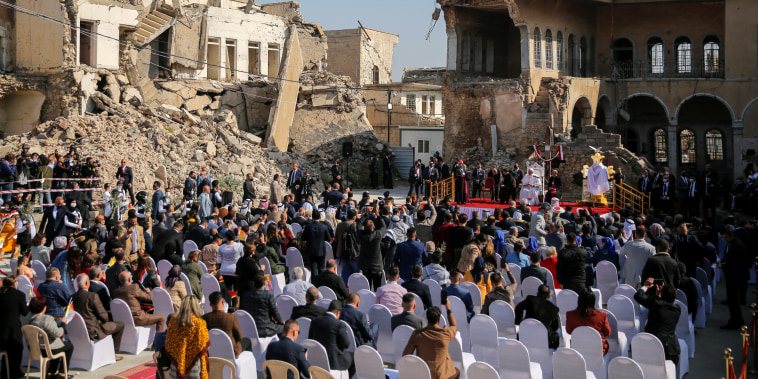 Image: Pope Francis visits Iraq