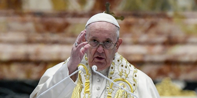 Image: TOPSHOT-VATICAN-RELIGION-POPE-EASTER-URBI ET ORBI-BLESSING