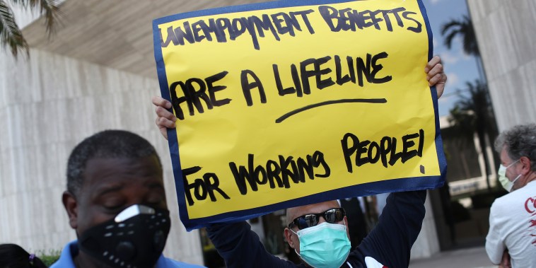 Image: Workers Caravan In Florida Calls On US Senate To Extend Unemployment Benefits