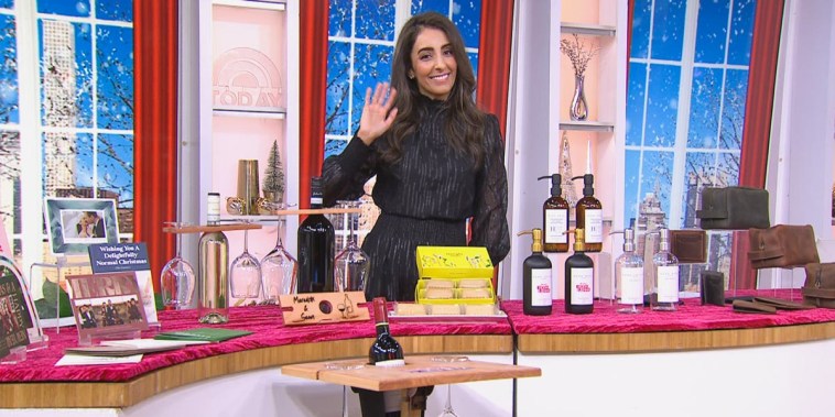 Personalized gifts Broadcast on Jenna and Hoda with Farah Merhi