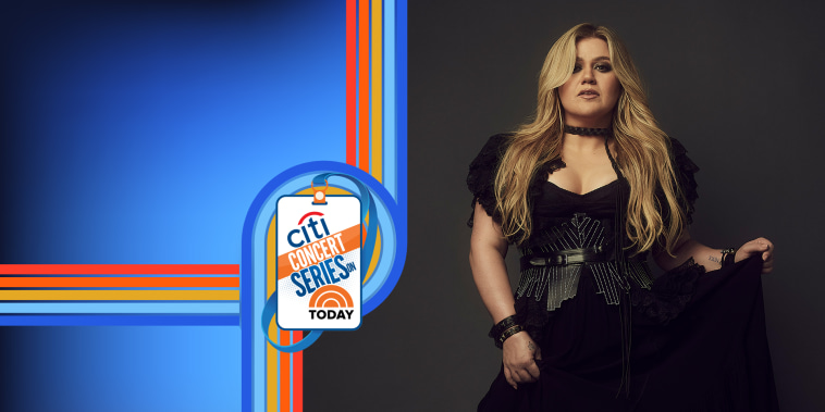 Kelly Clarkson is performing on TODAY.