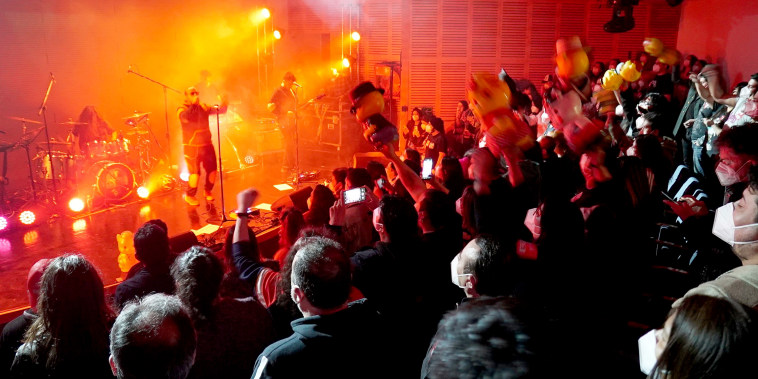 Image: Vaccinated Chileans attend the first of a series of concerts in Santiago