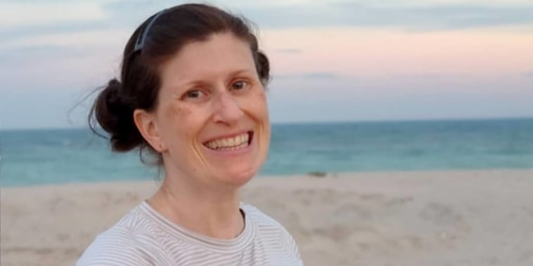 Desde que le diagnosticaron la enfermedad de Parkinson de inicio joven, Liz Day ha aprendido que es resistente. También ha tenido que aprender a aceptar la ayuda de los demás.