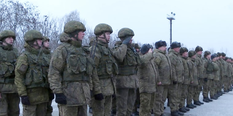 Image: Russian servicemen arrive in Belarus for Union State military exercise