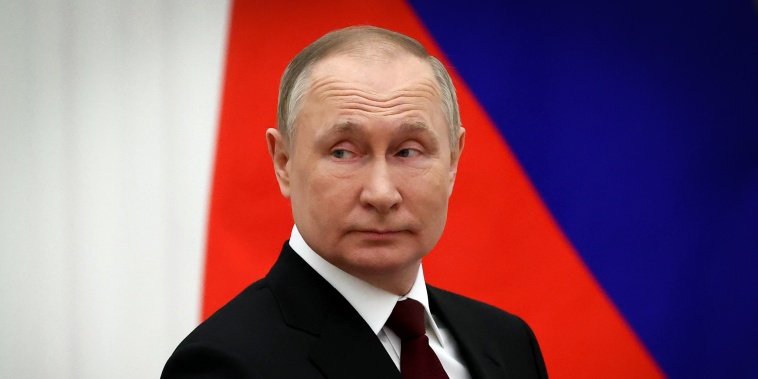 Russian President Putin presents state awards