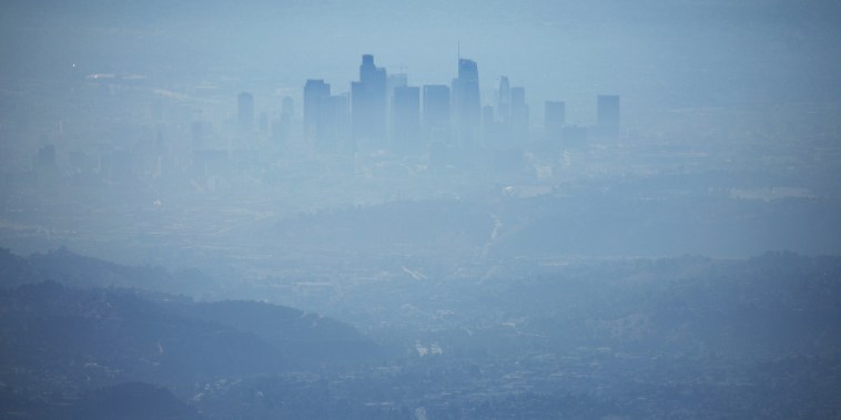 Image: Los Angeles skyline, smog
