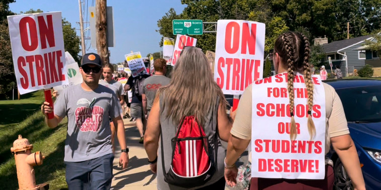 Image: Ohio teacher's union strike