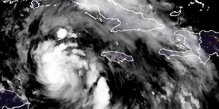 Hurricane Ian approaches Cuba on Sept 26, 2022.