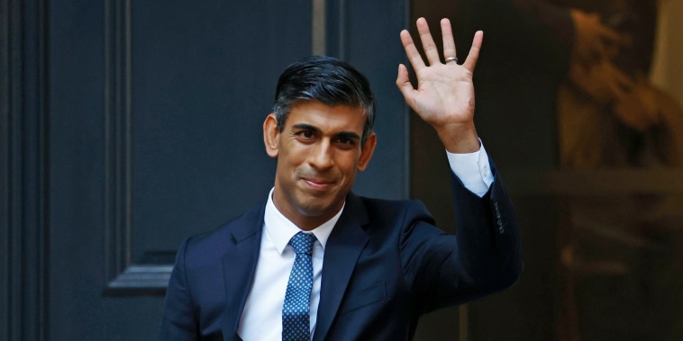 New Conservative Party leader and incoming Prime Minister Rishi Sunak departs Conservative Party hadquarters on Oct. 24,2022 in London.