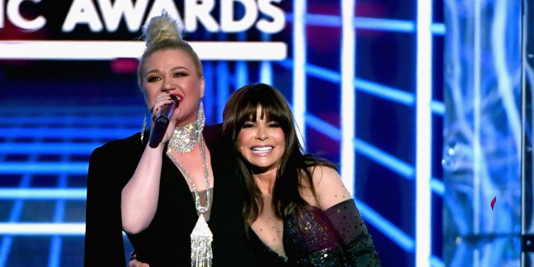 Host Kelly Clarkson and Paula Abdul speak onstage during the 2019 Billboard Music Awards at MGM Grand Garden Arena on May 1, 2019 in Las Vegas, Nevada. 