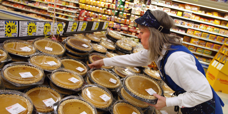 Are You a Last-Minute Shopper? These Supermarkets Are Open On Thanksgiving 2022!
