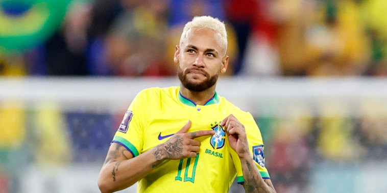 Neymar de Brasil reacciona este lunes, al final del partido contra Corea del Sur.