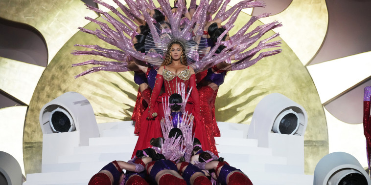 Beyoncé performs on stage headlining the Grand Reveal of Dubai's newest luxury hotel, Atlantis The Royal on January 21, 2023 in Dubai, United Arab Emirates.