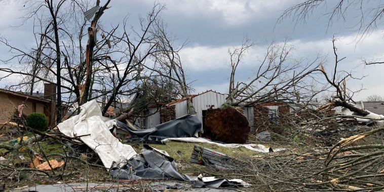 Una casa destruida tras el paso de un tornado en Little Rock, Arkansas, el viernes 31 de marzo de 2023.