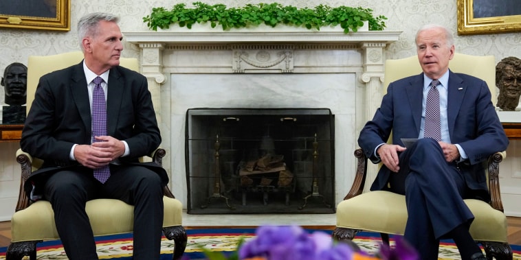 Kevin McCarthy and Joe Biden in the Oval Office