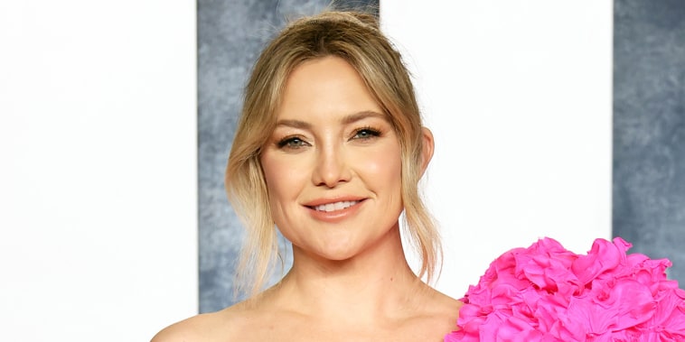 Kate Hudson at the 2023 Vanity Fair Oscar Party on March 12, 2023 in Beverly Hills, CA.