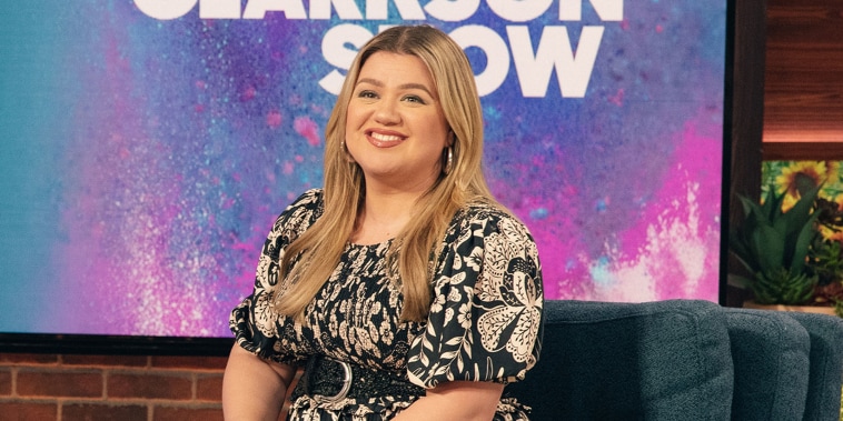 Kelly Clarkson on her talk show on March 28, 2023.