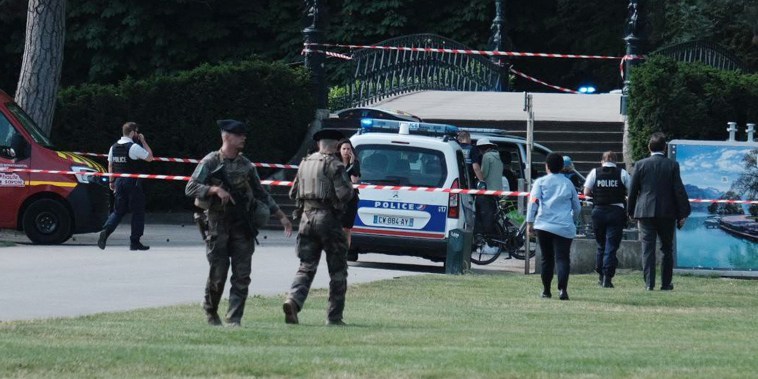 Image: des enfants attaqués au couteau au lac d'Annecy