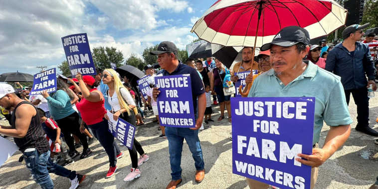 Organizadores de la protesta en Immokalee, Florida, estimaron que unas 6,500 personas, muchas de ellas indocumentadas, asistieron a la marcha "Un día sin inmigrantes". 
