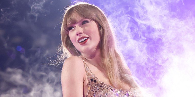 Taylor Swift performs onstage during "The Eras Tour " on June 09, 2023 in Detroit, MI.