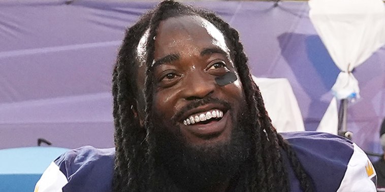 MEMPHIS, TENNESSEE - APRIL 29: Alex Collins #2 of Memphis Showboats reacts after throwing a pass for a touchdown during the second quarter against the Houston Gamblers at Simmons Bank Liberty Stadium on April 29, 2023 in Memphis, Tennessee.