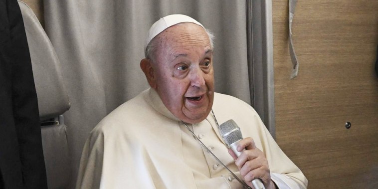 Pope Francis acknowledges his Russian empire comments were faulty
