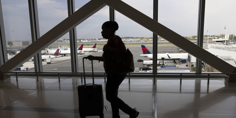 Delta Air Lines Terminals Ahead Of Earnings Figures