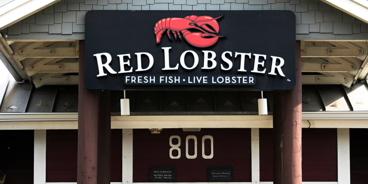 The exterior of a Red Lobster restaurant