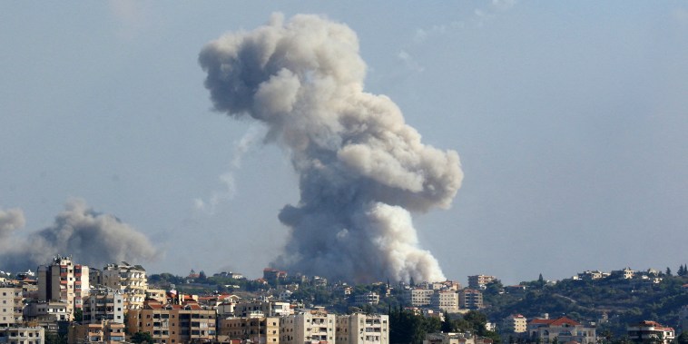 Image: lebanon israel israeli palestinian conflict smoke explosion conflict