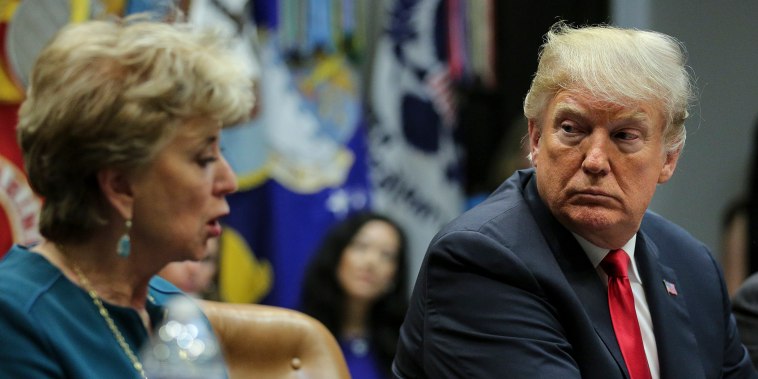 Linda McMahon and President Donald Trumpin 2018.