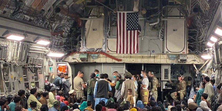afghanistans evacuees globemaster airplane jet evacuation 2021