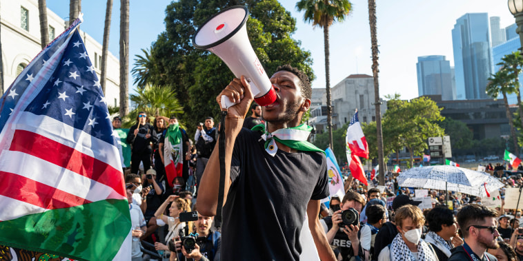 Image: Protests Erupt In L.A. County Sparked By Federal Immigration Raids