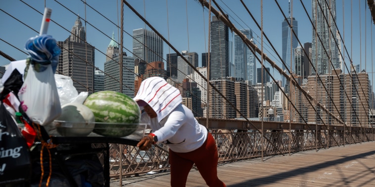 Heat Wave Weather brooklyn bridge fruit vendor