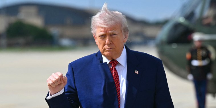 US-POLITICS-TRUMP-DEPARTURE